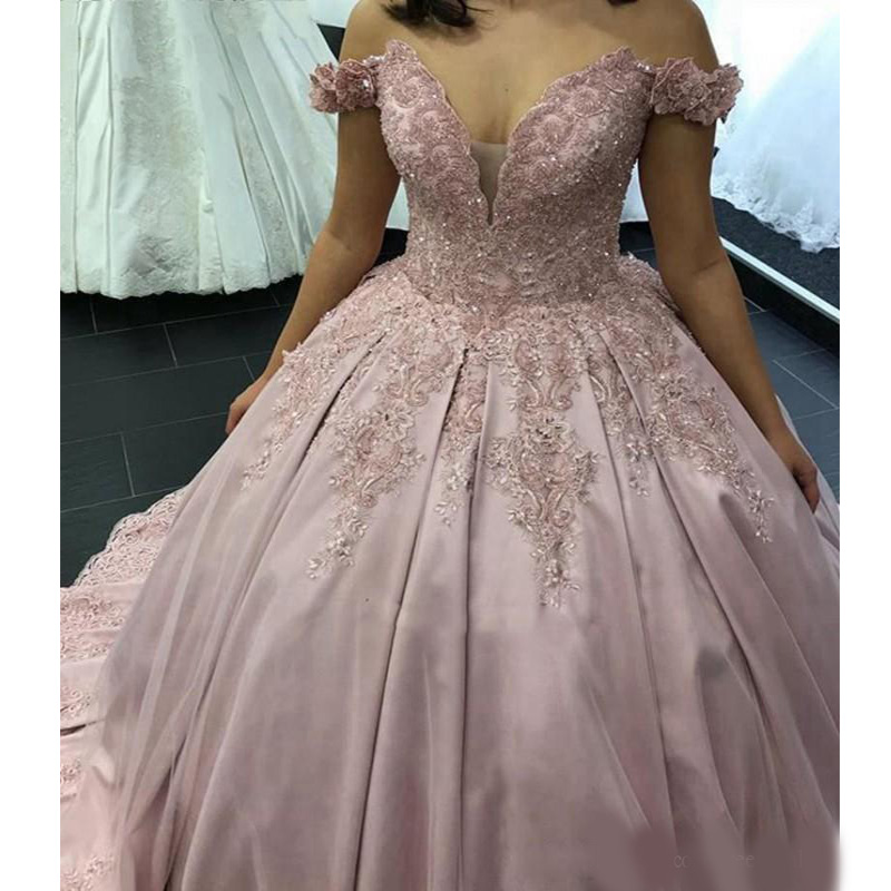 Dusty Pink Ball Gown Quinceanera Dresses Beaded Appliques Floor Length Prom Gowns Off the shoulder Mexico Celebrity Evening Dress