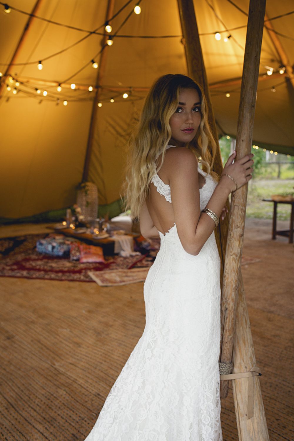 2019 Mermaid Wedding Dresses Jewel Neck Lace Appliqued Sweep Train Country Wedding Dress Custom Made Plus Size Vestidos De Novia