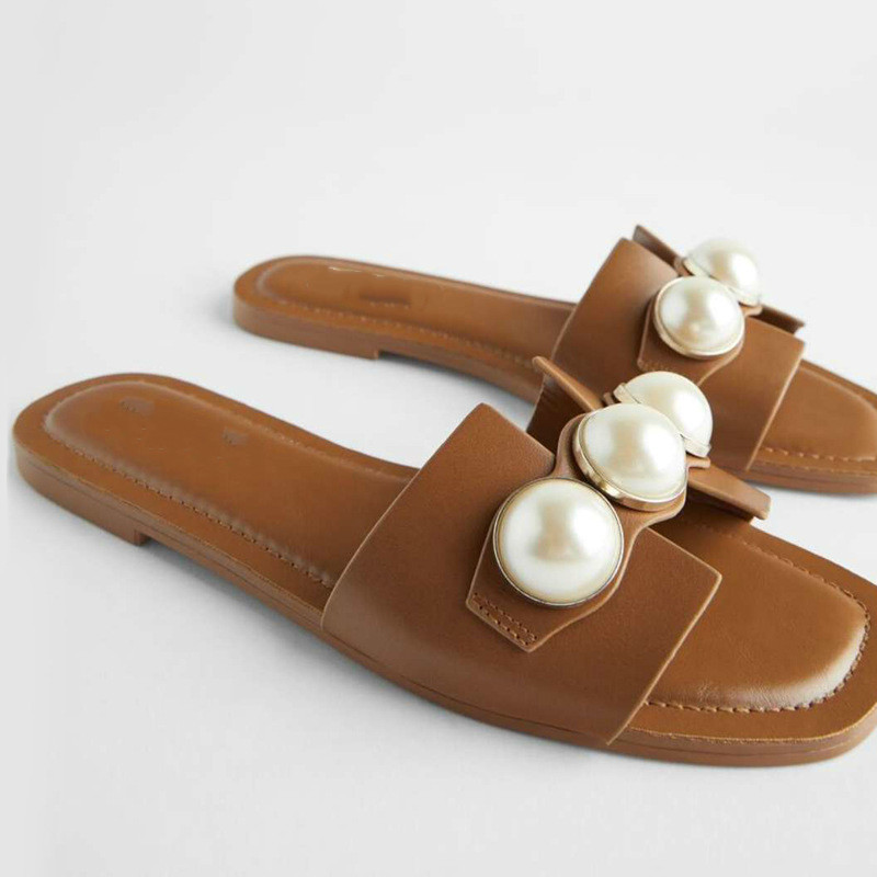Pearl Shoes Women Summer Shoes Slippers Women Pearl Decoration Slides Flat Slippers Elegant Slides, Black
Pearl Shoes Women Summer Shoes Slippers Women Pearl Decoration Slides Flat Slippers Elegant Slides, Black