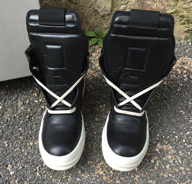 17SS New milk TPU long zipper hoop hook black and white inverted triangle genuine leather boots fashion persional platform high couple shoes
17SS New milk TPU long zipper hoop hook black and white inverted triangle genuine leather boots fashion persional platform high couple shoes