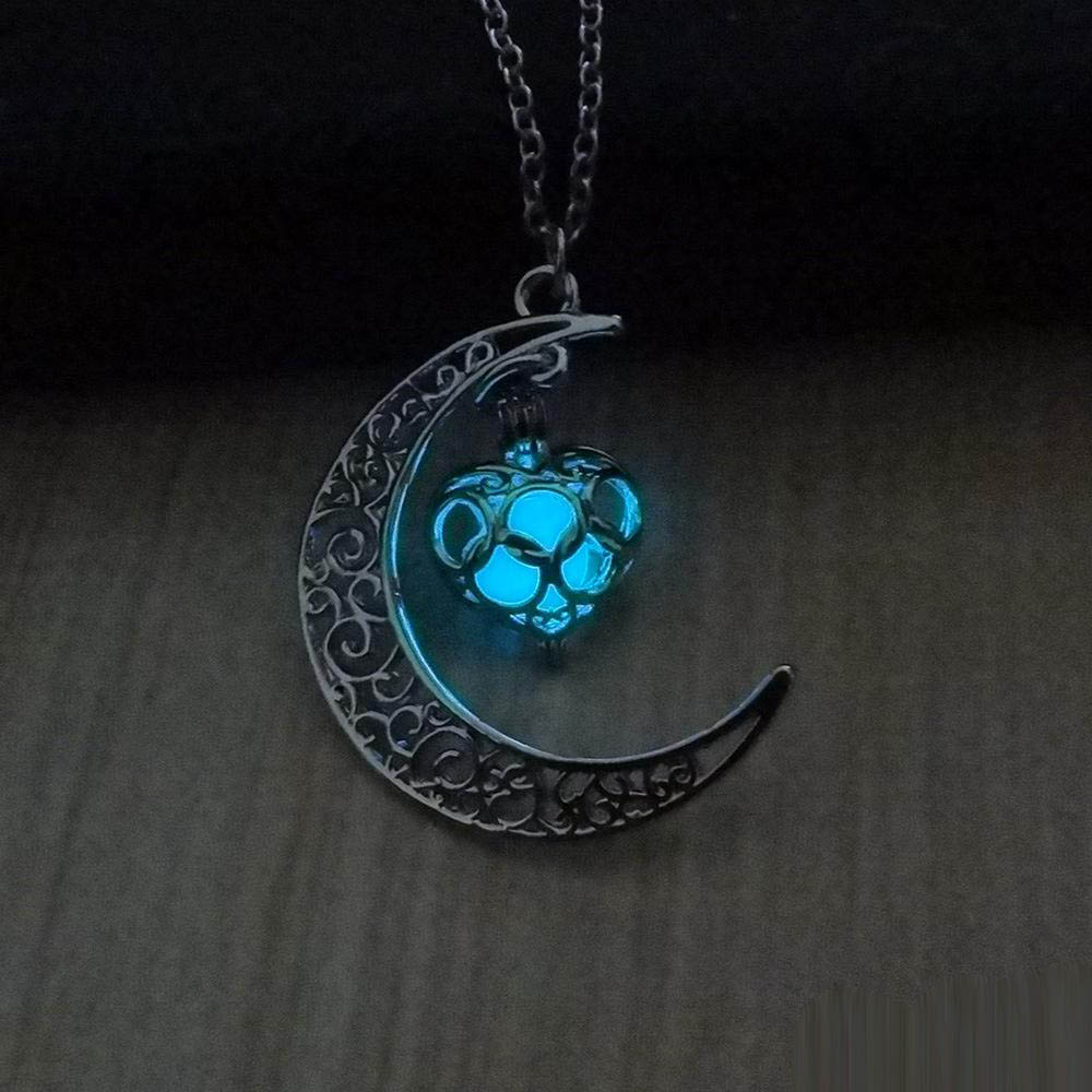 New Glow in The Dark Heart Moon Necklaces For Women Men Hollow crescent shape Luminous beads Pendant chains Fashion Jewelry