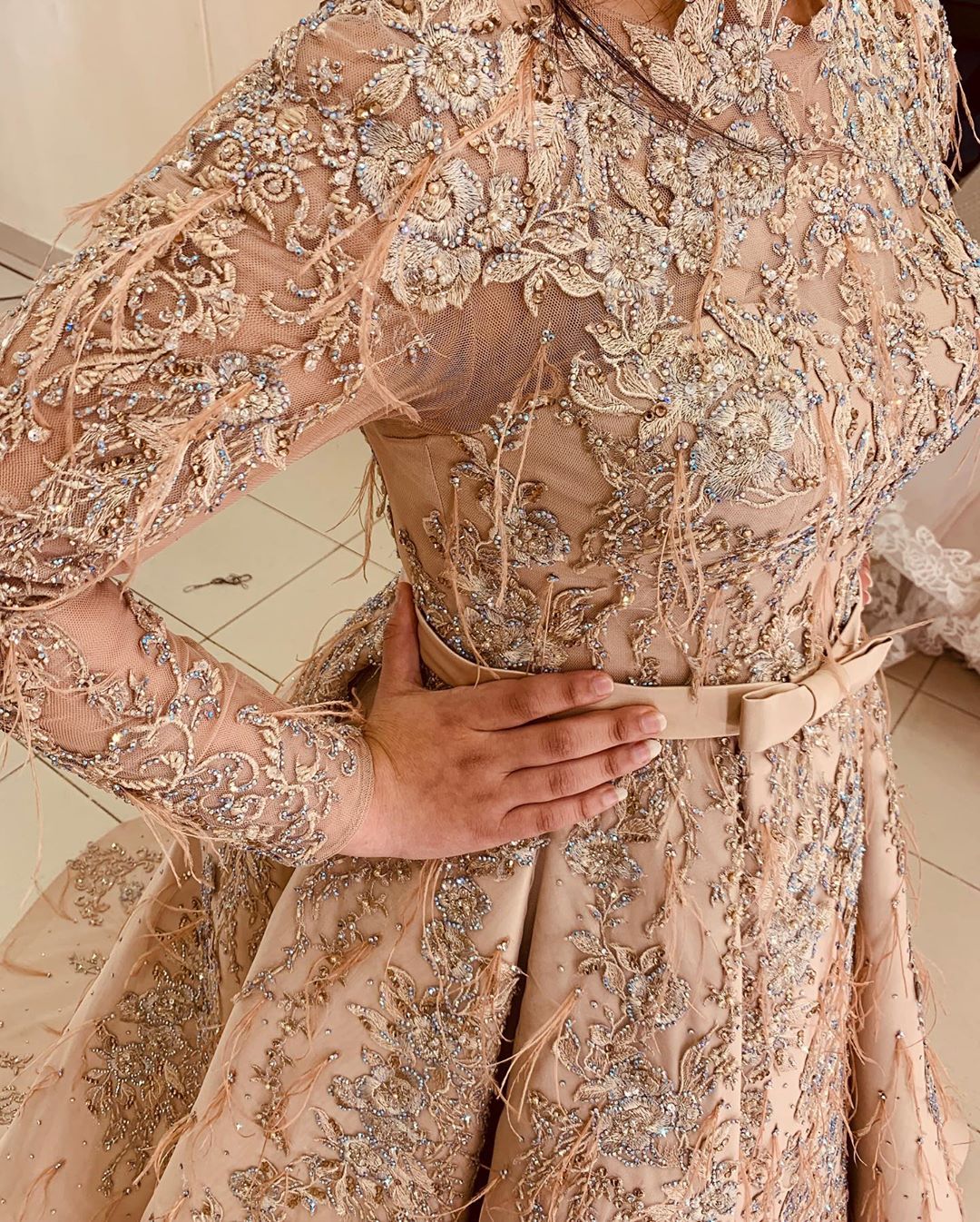 2020 Arabic Aso Ebi Muslim Luxurious Gold Evening Dresses Lace Crystals Beaded Prom Dresses Feather Formal Party Second Reception Gowns ZJ34