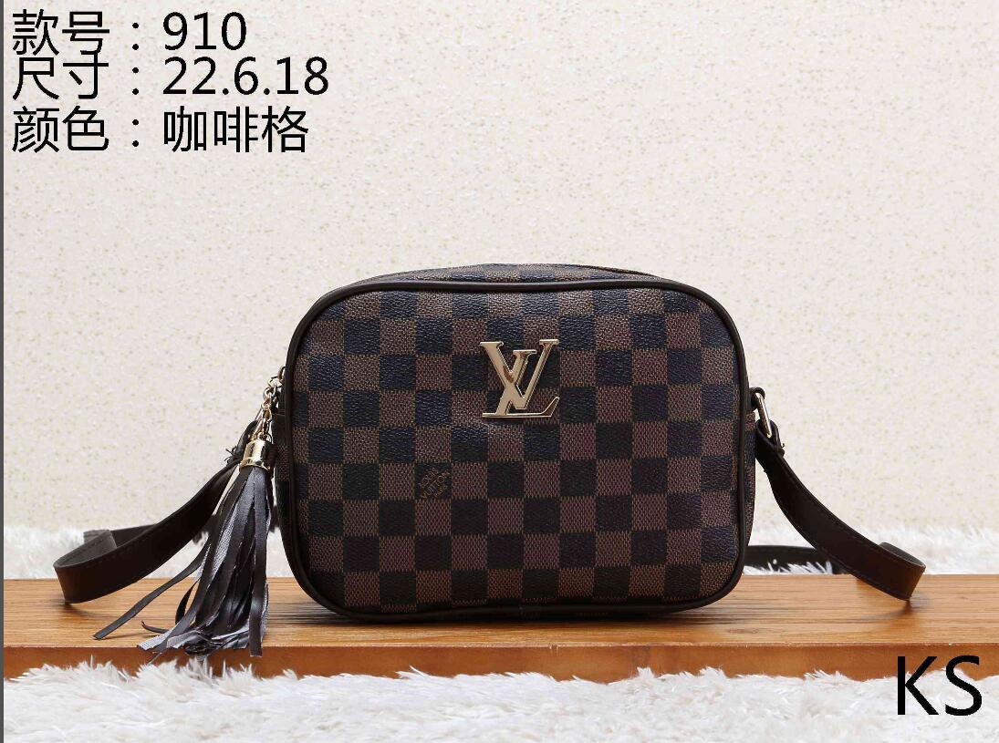 Luxury designer bags handbags purse ladies handbag brand letter leather shoulder messenger bag LVLOUISVITTON VUTTON
Luxury designer bags handbags purse ladies handbag brand letter leather shoulder messenger bag LVLOUISVITTON VUTTON