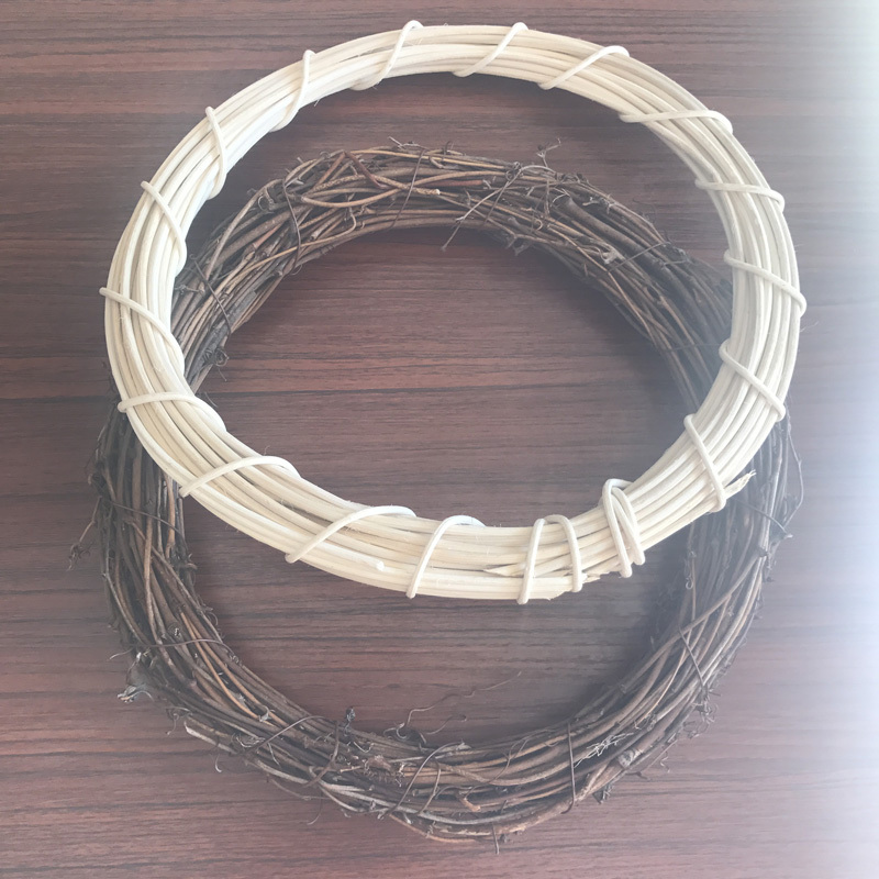 DIY dried smilax glabra rattan flower wreath Christmas rattan ring natural home decoration handmade door hanging decor, White
DIY dried smilax glabra rattan flower wreath Christmas rattan ring natural home decoration handmade door hanging decor, White