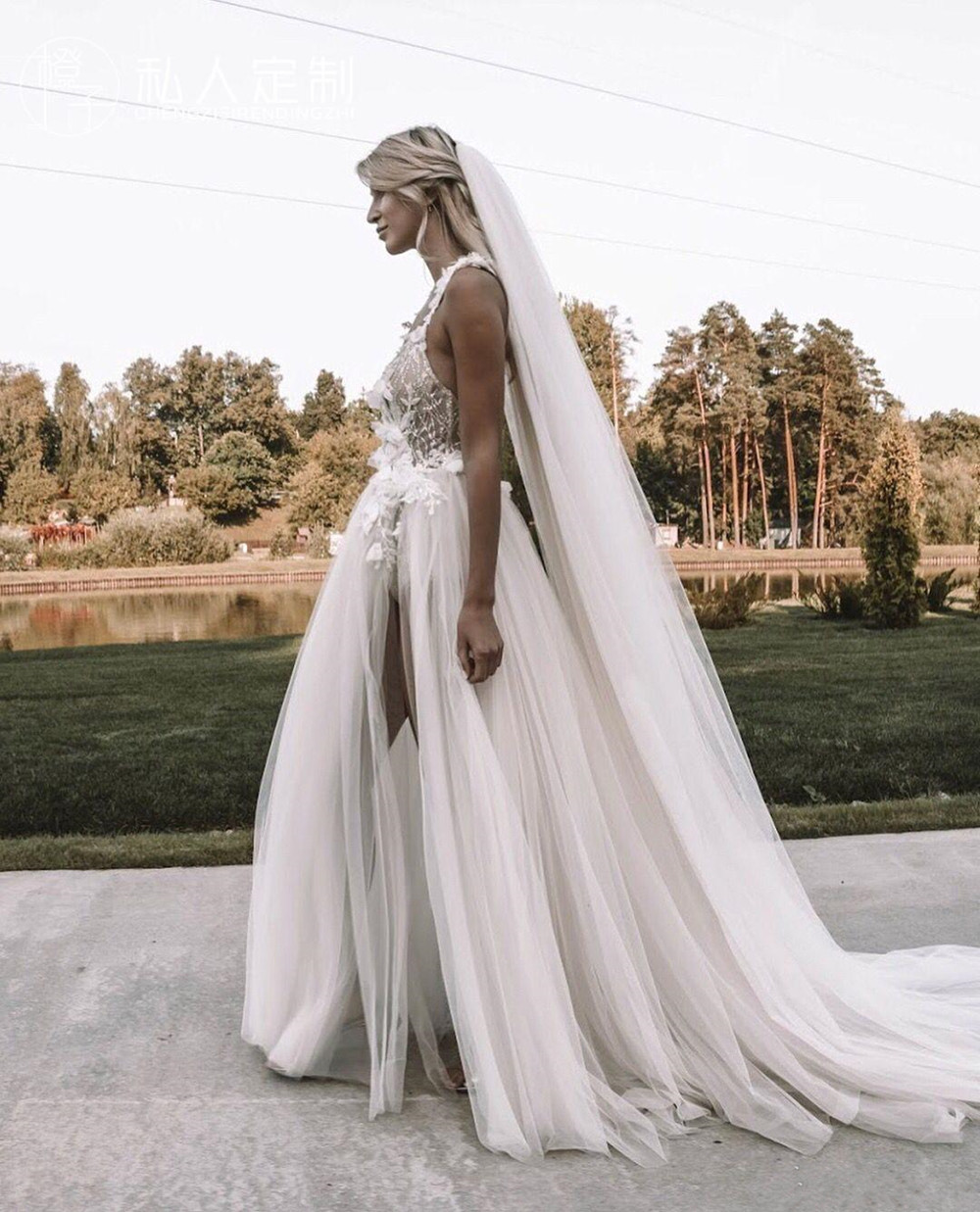 2020 New Princess berta Wedding Dresses V Neck Sleeveless Lace Bridal Gowns Front Split Beach Lace Tulle Wedding Dress Cheap