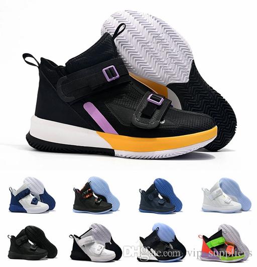 2019 New Soldier 13 XIII Triple Black White Gold Ice Blue Mens Basketball Shoes Soldiers 13s PULL Shoelaces Designer Sneakers US 7-12
2019 New Soldier 13 XIII Triple Black White Gold Ice Blue Mens Basketball Shoes Soldiers 13s PULL Shoelaces Designer Sneakers US 7-12