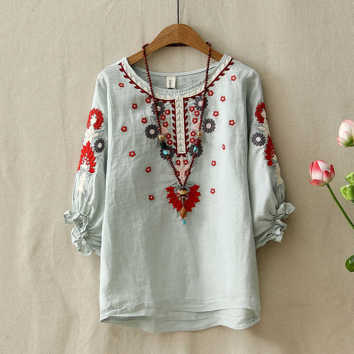 Ethnic Vintage White Floral Embroidered Blouses For Women Loose Half Lantern Sleeve Shirt Women Cotton Linen Top Casual Blusas Y190427