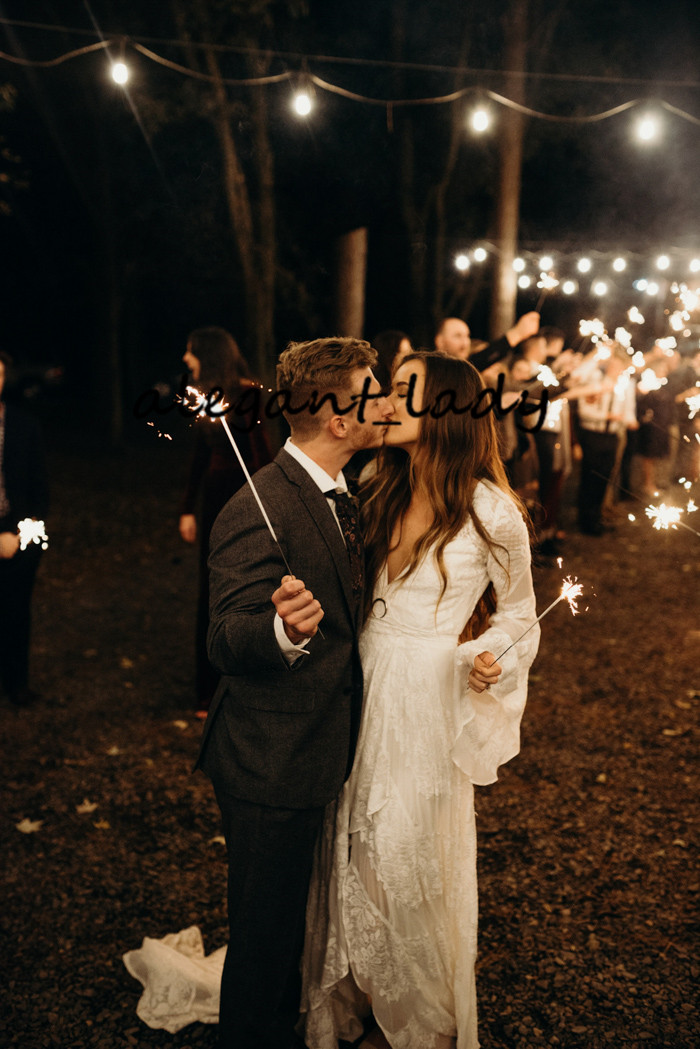 Gentle Lace boho Wedding Dresses 2020 With Deep V-neck Flare Sleeve Split Long Train Countryside Wedding Gowns Robe De Mariee