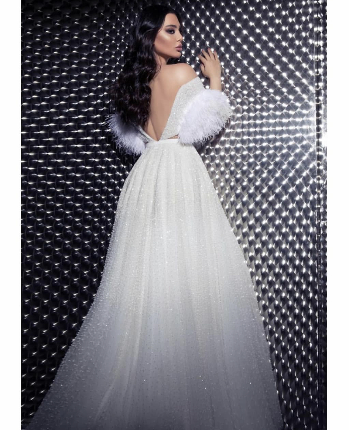 2020 Arabic Sparkly Evening Dresses Off The Shoulder Beads Tulle Feather A Line Prom Dress Plus Size Backless Formal Occasion Gowns