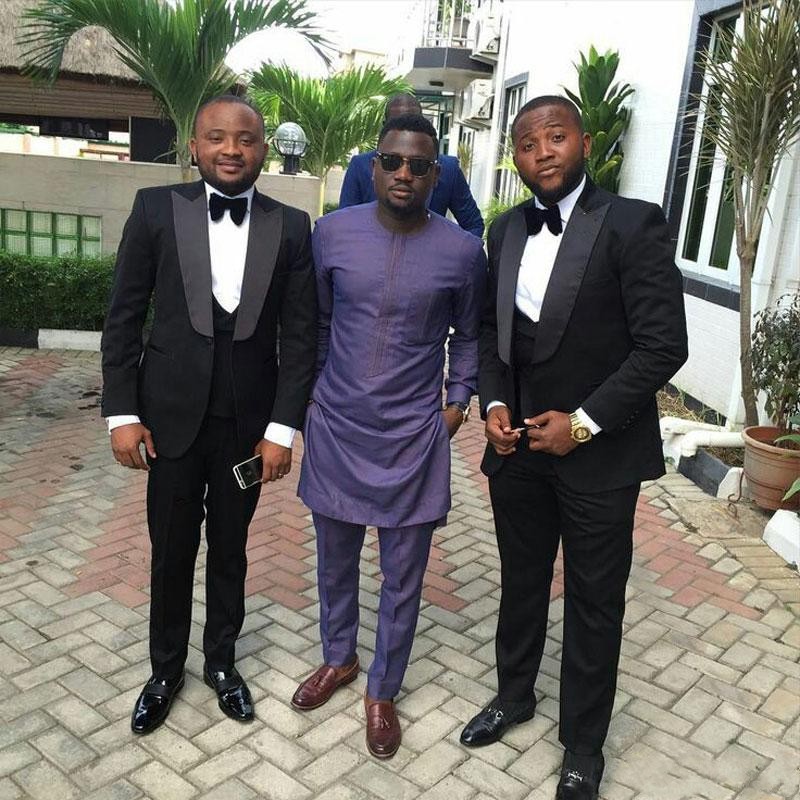 High Quality One Button Black Wedding Men Suits Peak Lapel Three Pieces Business Groom Tuxedos (Jacket+Pants+Vest+Tie) W1062