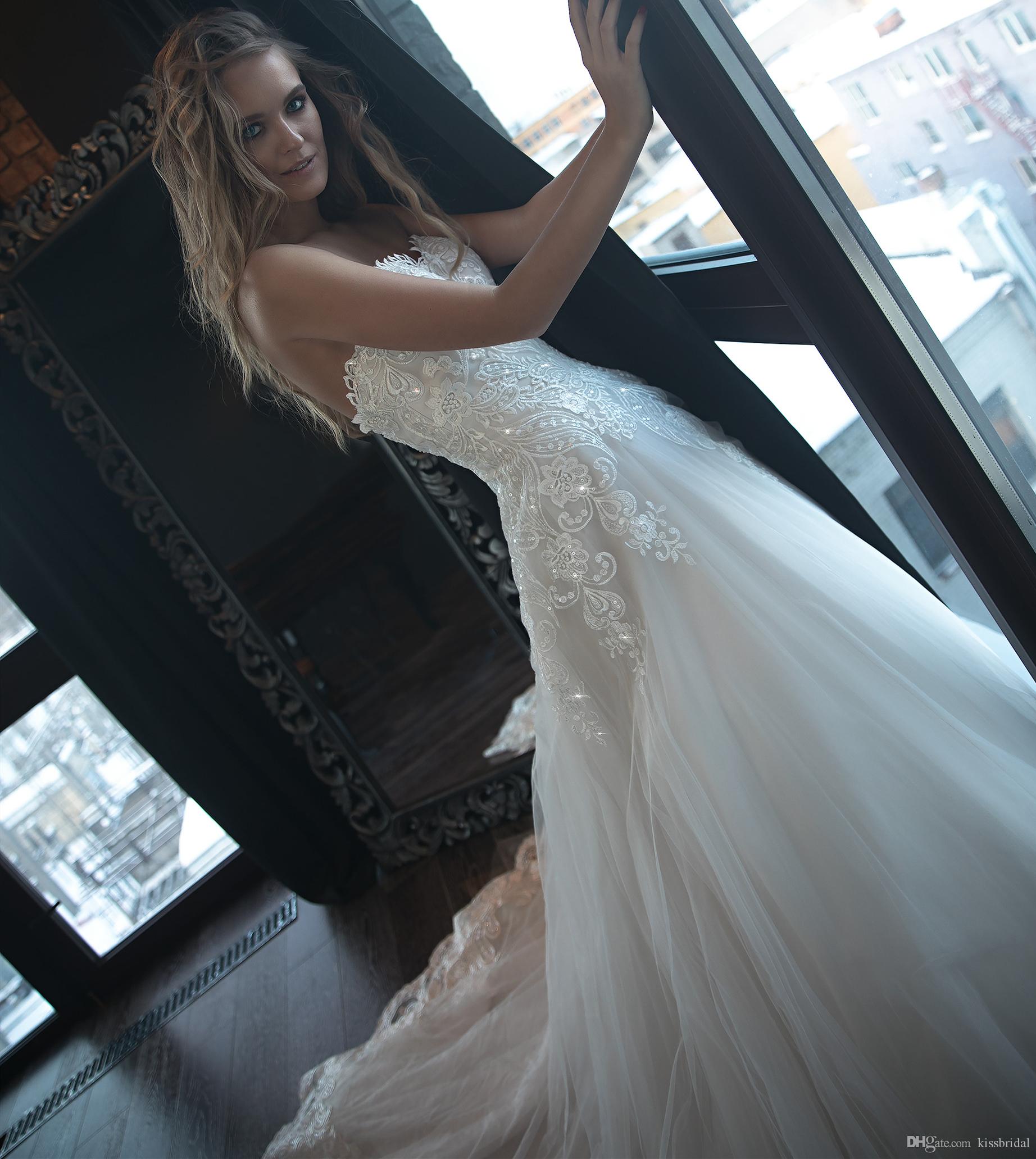 A-line Sexy Strapless Dresses Sleeveless Bead Lace Tulle Wedding Dress Bridal Gowns Long Train Bride Formal Gown Robe De Mariee