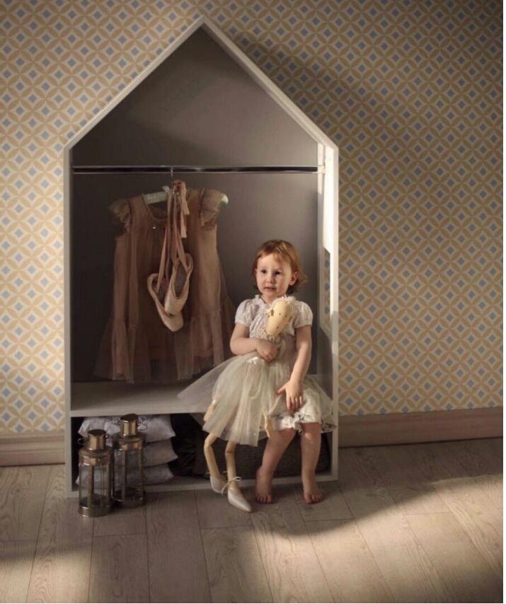 children's Cabinets clothing store display shelf Ins Nordic small house floor closet children room decoration storage photo hanger