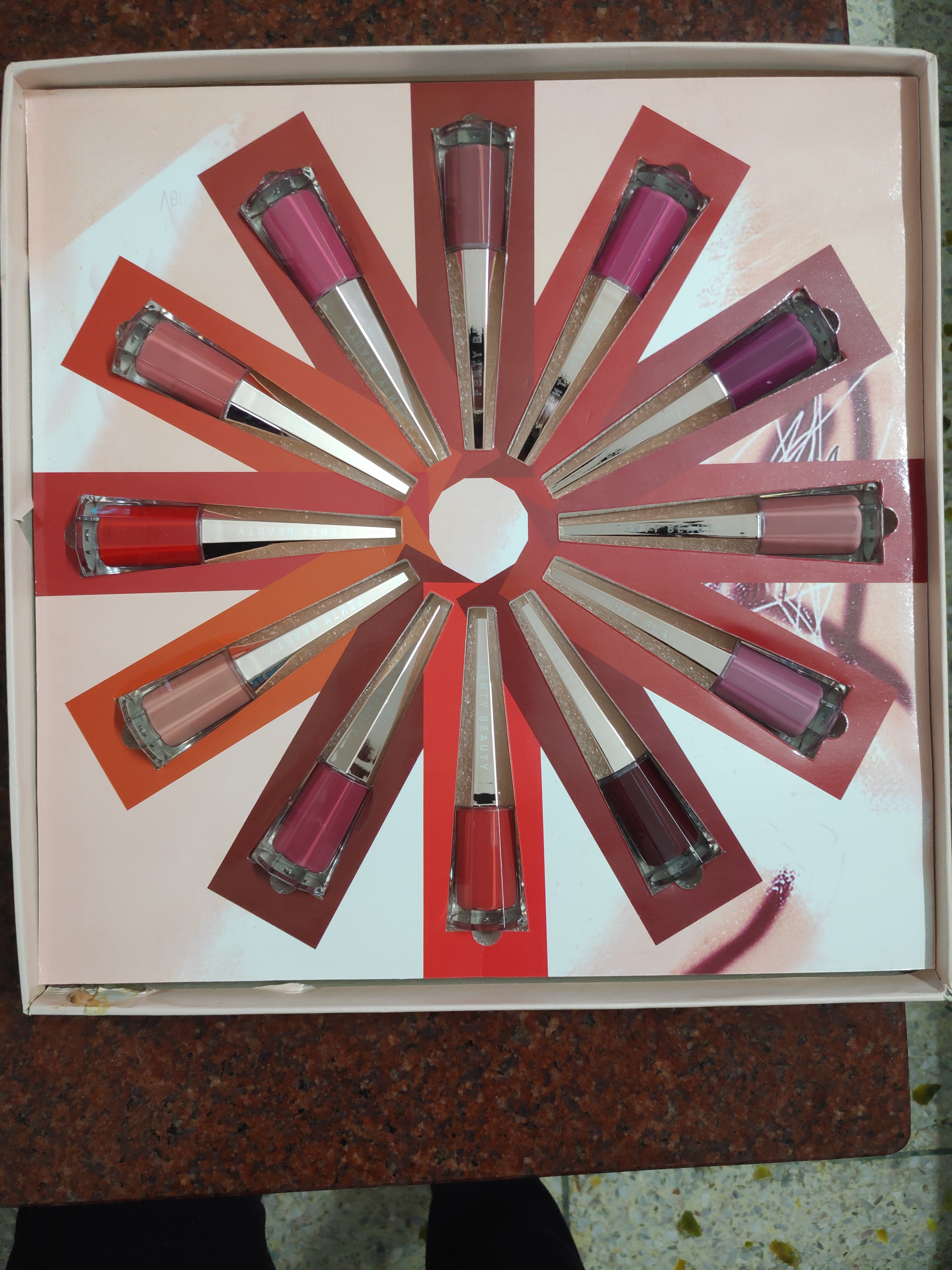 Rihanna Lip gloss set 12 In 1 Lop Gloss set Lipstick Collection lipsticks Lipgloss setlip glosslipstick in stock, Mix color
Rihanna Lip gloss set 12 In 1 Lop Gloss set Lipstick Collection lipsticks Lipgloss setlip glosslipstick in stock, Mix color