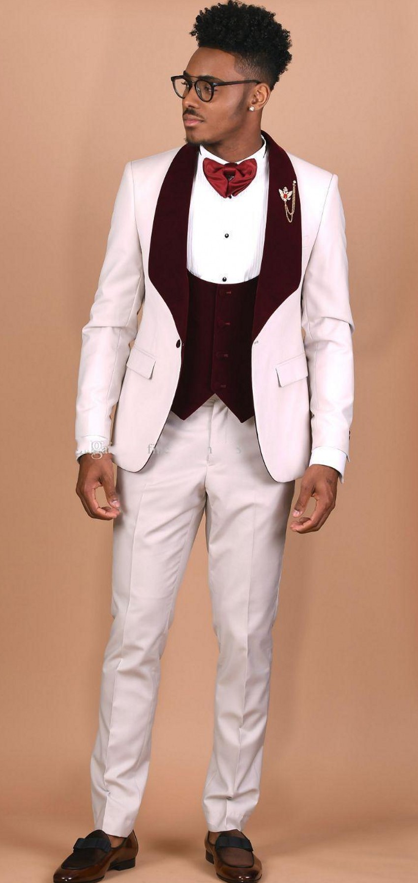 White Men Wedding Tuxedos Velvet Shawl Lapel One Button Groom Tuxedos Excellent Men Jacket Blazer 3 Piece Suit(Jacket+Pants+Tie+Vest) 1425