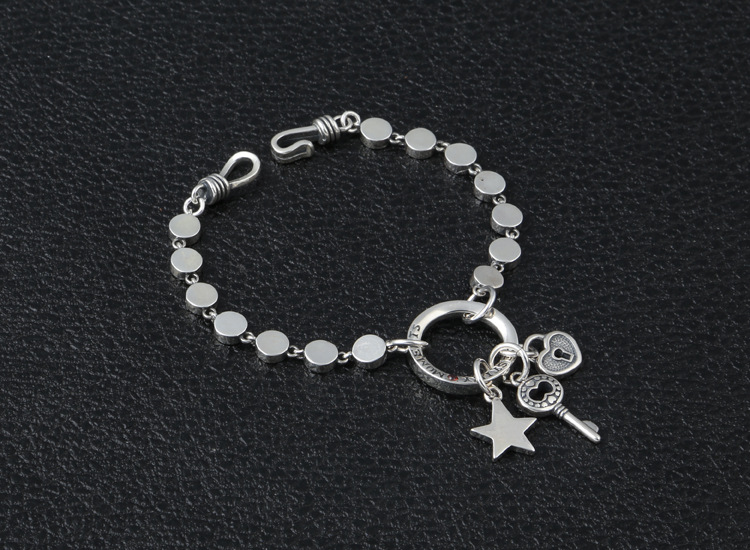 Personalized 925 sterling silver vintage jewelry antique American European hand-made designer round link bracelets with key heart star charm