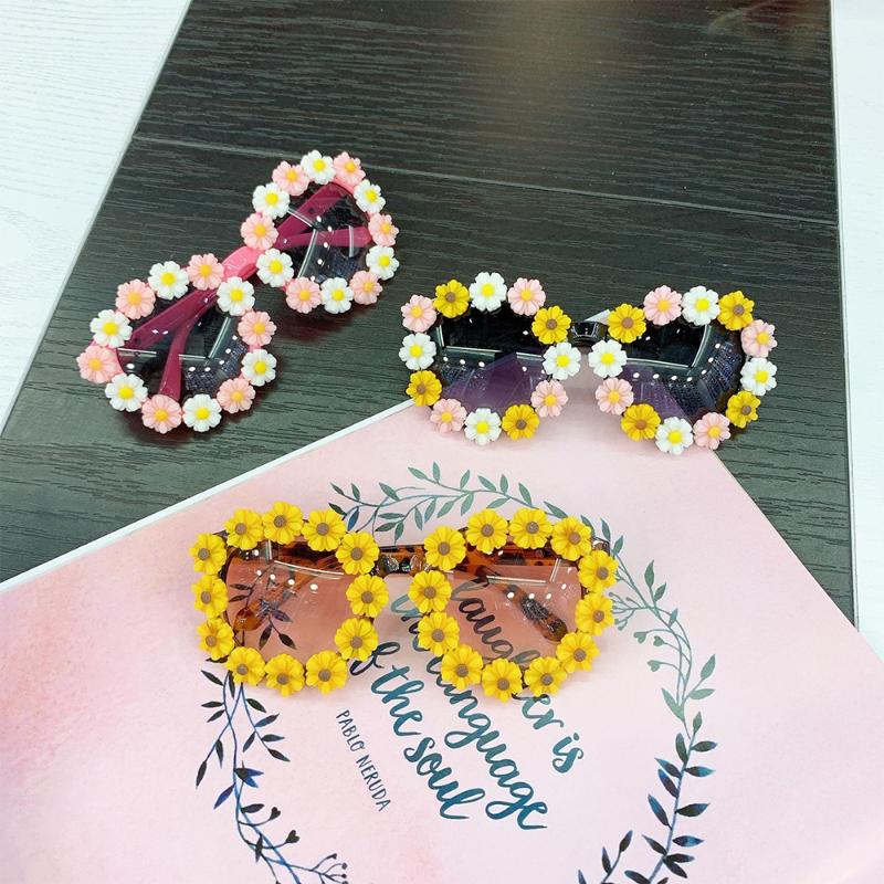YEABIU New Wholesale Cute Little Daisy Baby Sunglasses For Chilren Outdoor Decoration Photo Glasses Kids Sun Glasses For Girls
