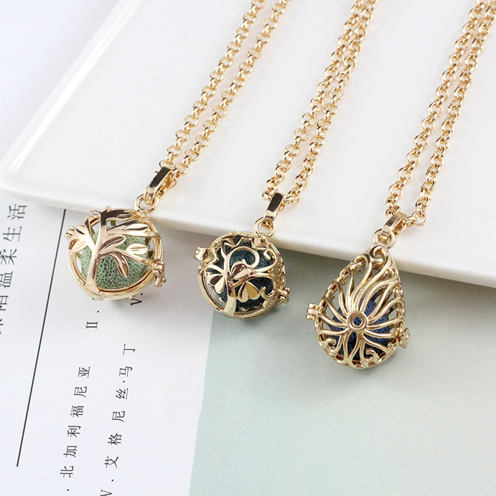 CR jewelry Aromatherapy Essential Oil Diffuser Necklaces Women Locket Pendants Necklace With Lava Rock Perfume Diffuser Necklace
CR jewelry Aromatherapy Essential Oil Diffuser Necklaces Women Locket Pendants Necklace With Lava Rock Perfume Diffuser Necklace