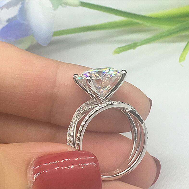 Classical Top Selling Handmade Luxury Jewelry 925 Sterling Silver Big White Topaz CZ Diamond Stone Women Wedding Engagement Band Ring Gift