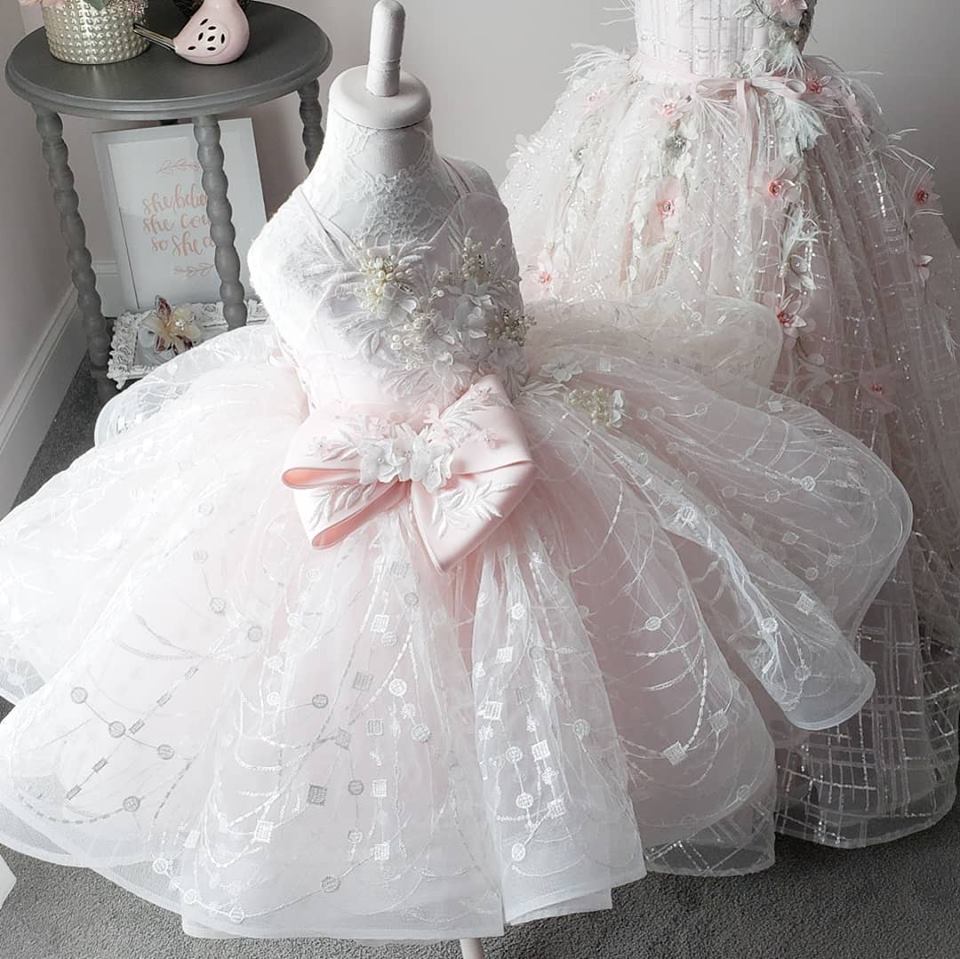 Pink Lace Crystals Pearls Flowers Flower Girl Dresses Backless Little Girl Wedding Dresses Vintage Pageant Dresses Gowns F054
