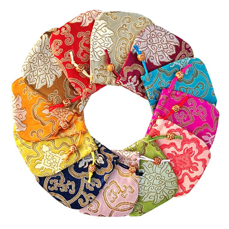 200pcs Classic Chinese Embroidery Silk Brocade Tassel Jewelry Packaging Bag Organizer Handbags Jewelry Tips NO195
200pcs Classic Chinese Embroidery Silk Brocade Tassel Jewelry Packaging Bag Organizer Handbags Jewelry Tips NO195
