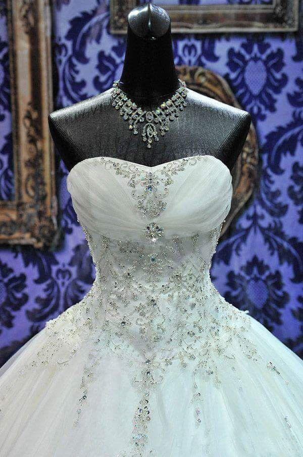 Princess Beads Crystal Ball Gown Wedding Dresses Sweetheart Neck Lace-up Beading Wedding Bridal Gowns Plus Size
