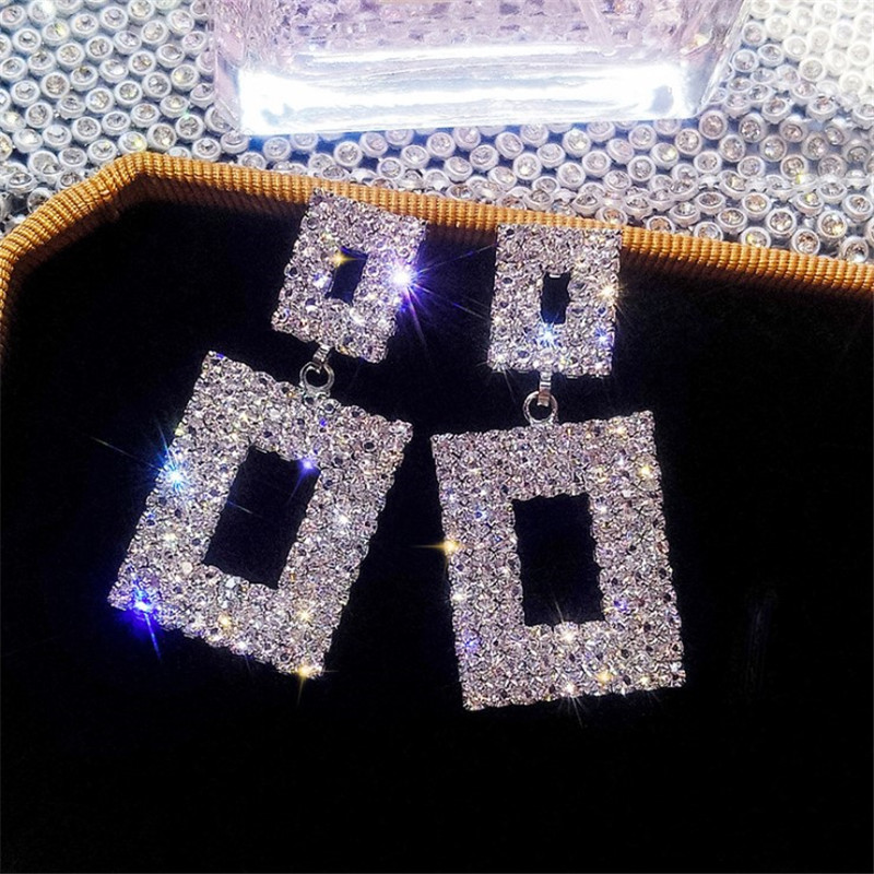 2020 New Fashion Women's Earrings Shining Crystal Drop Square Rhinestone Dangle Earrings for Women Wedding Party Jewelry Gifts
2020 New Fashion Women's Earrings Shining Crystal Drop Square Rhinestone Dangle Earrings for Women Wedding Party Jewelry Gifts