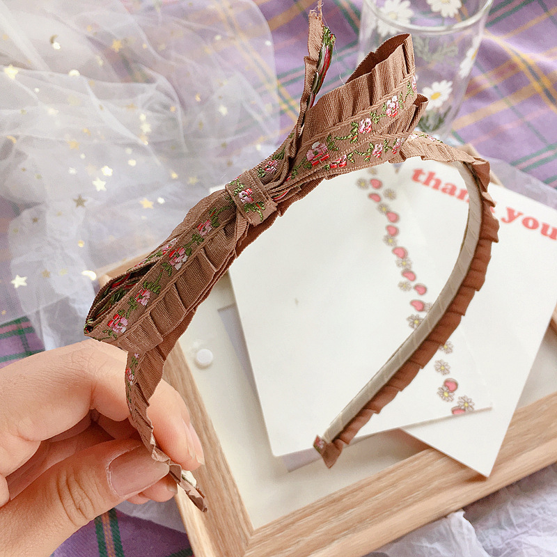 2020 New Korean Style Child Hairbands Vintage Ethnic Style Embroidery Ribbon Bow Sweet Headband for Girl Fashion Accessories
2020 New Korean Style Child Hairbands Vintage Ethnic Style Embroidery Ribbon Bow Sweet Headband for Girl Fashion Accessories