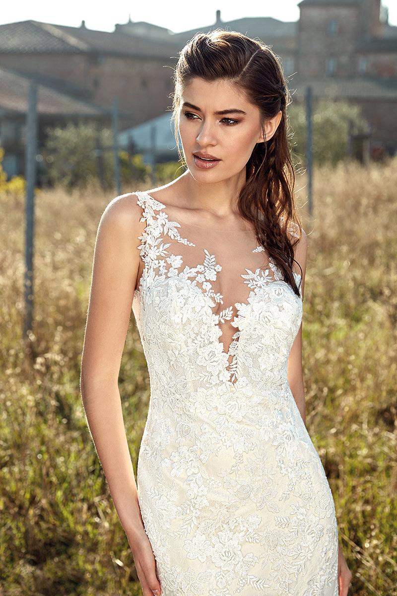 Backless Fashion Mermaid Lace Wedding Dresses Sheer Bateau Neck Beach Bridal Gowns Trumpet Sweep Train Tulle Vestidos De Novia