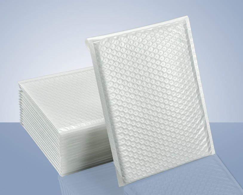Different Specifications Matte White Bubble Film Envelope Bag Foam Express Delivery Packaging Mailing Envelope Bag Protection