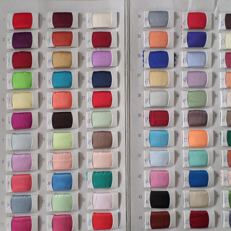 Luxurious Beading Neck Mermaid Wedding Dresses Rhinestone Long Sleeve Lace Appliques Long Train Wedding Gowns Plus Size Bridal Dress