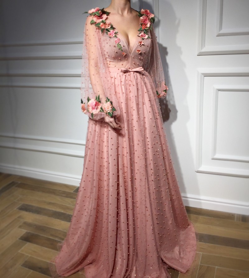 Modest A Line Evening Prom Dress Long Sleeve V Neck Tulle Lace Party Dress Floor Length Sash Hand Made Flower Pears robes de soirée