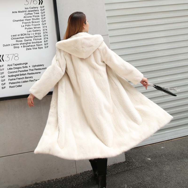 Imitation velvet hooded fur coat female winter new XL -6XL Faux velvet over the knee Parker long coats women's foreign gas, White
Imitation velvet hooded fur coat female winter new XL -6XL Faux velvet over the knee Parker long coats women's foreign gas, White