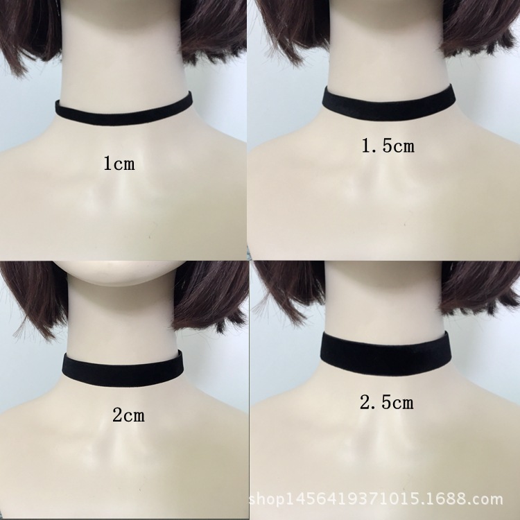 2019 New fashion jewelry black cloth Lace Tattoo choker necklace gift for women girl Simple retro Gothic Velvet Necklace
2019 New fashion jewelry black cloth Lace Tattoo choker necklace gift for women girl Simple retro Gothic Velvet Necklace
