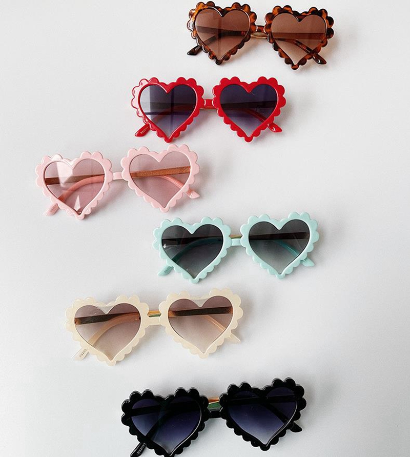 Kids Sunglasses Heart Plastic Pink Sun Glasses Girls UV400 Eyeglasses Boys Beach Glasses Fashion Kids Accessoris 6 Colors DW5312