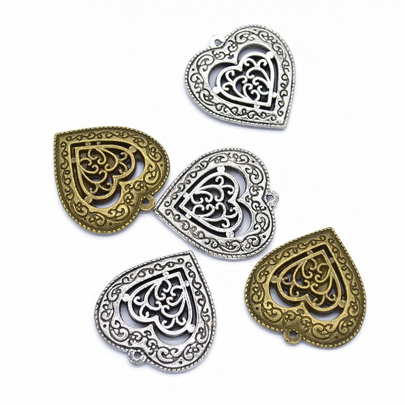 100pcs hollow lovely heart charms 28X26 Antique Silver Bronze Plated Pendants Making DIY Handmade Jewelry
100pcs hollow lovely heart charms 28X26 Antique Silver Bronze Plated Pendants Making DIY Handmade Jewelry