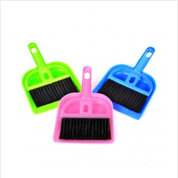 Mini Desktop Sweep Cleaning Brush Small Broom Dustpan Set Sleepwear Pet Cleaning Brush Pets acessorios Pet Grooming VT0126
Mini Desktop Sweep Cleaning Brush Small Broom Dustpan Set Sleepwear Pet Cleaning Brush Pets acessorios Pet Grooming VT0126