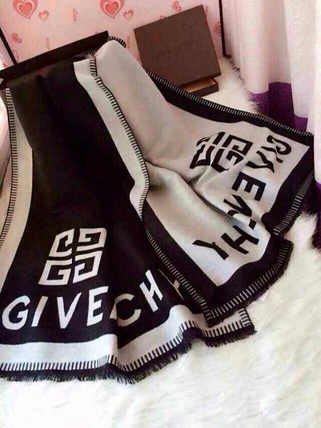 The latest Winter Top brands Fashion classic free shipping costs men winter wool and cashmere long scarves soft tassels simple warm scarves, Blue;gray
The latest Winter Top brands Fashion classic free shipping costs men winter wool and cashmere long scarves soft tassels simple warm scarves, Blue;gray
