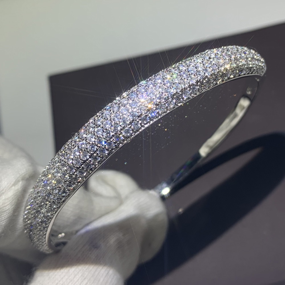 New Arrival Hot Sale Luxury Jewelry 925 Sterling Silver Pave White Sapphire CZ Diamond Gemstones Women Charm Wedding Bridal Bangle Bracelet