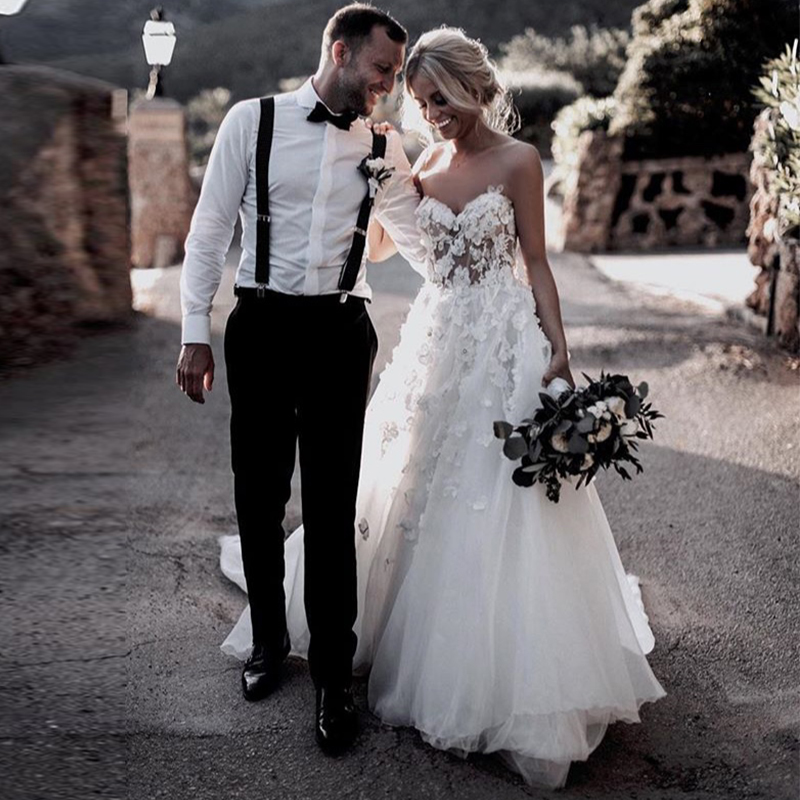 2020 Beach Wedding Dresses Lace 3D Floral Flowers Tulle A-line Sweetheart Boho Bridal Gowns Sweep Train Plus Size Bohemian Wedding Dress