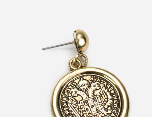Wholesale- portrait earrings Coin coin European and American explosions fashion retro style alloy geometric earring s
Wholesale- portrait earrings Coin coin European and American explosions fashion retro style alloy geometric earring s