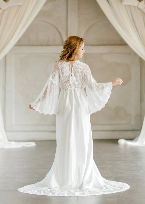 Sexy Illusion Wedding Robes Gown For Women V Neck Chiffon Trimmed Custom Long Sleeve Lingerie Bridal Sleepwear Nightgown Bathrobes