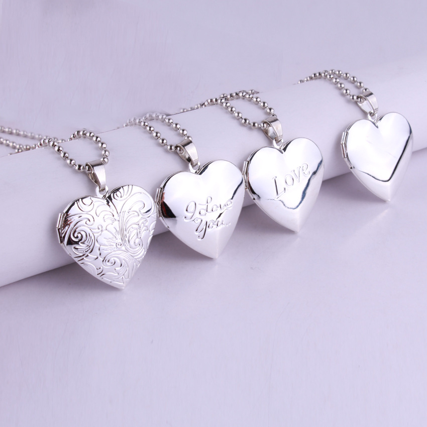 Valentine Lover Gift Animal Photo Frames Can Open Locket Necklaces Heart Pendant Necklace Jewelry for Women Girlfriend Gift, Silver
Valentine Lover Gift Animal Photo Frames Can Open Locket Necklaces Heart Pendant Necklace Jewelry for Women Girlfriend Gift, Silver