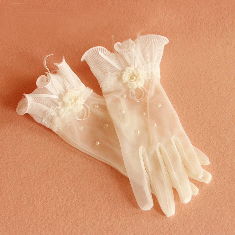2019 Ivory Bridal Gloves Illusion Full Finger Beaded Wrist Length Gloves In Stock Cheap Wedding Accessories