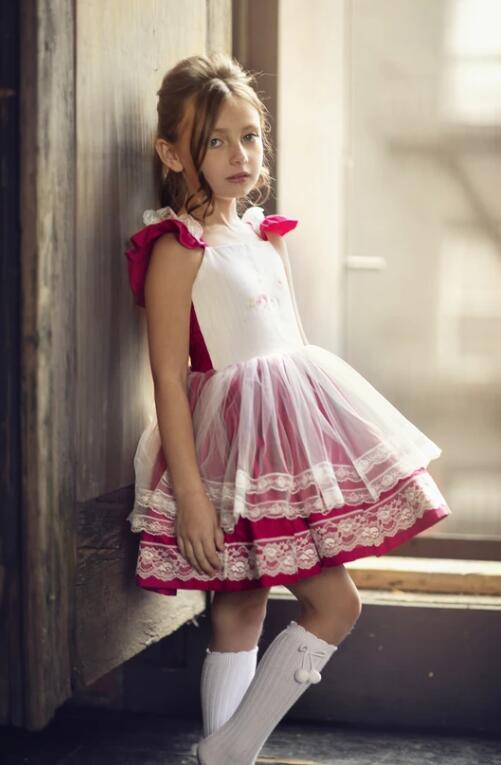 Short Mini Flowers Girls Dresses For Wedding Square Lace Appliques Flower Kids Pageant Gowns Tiered Tutu Birthday Party Dress