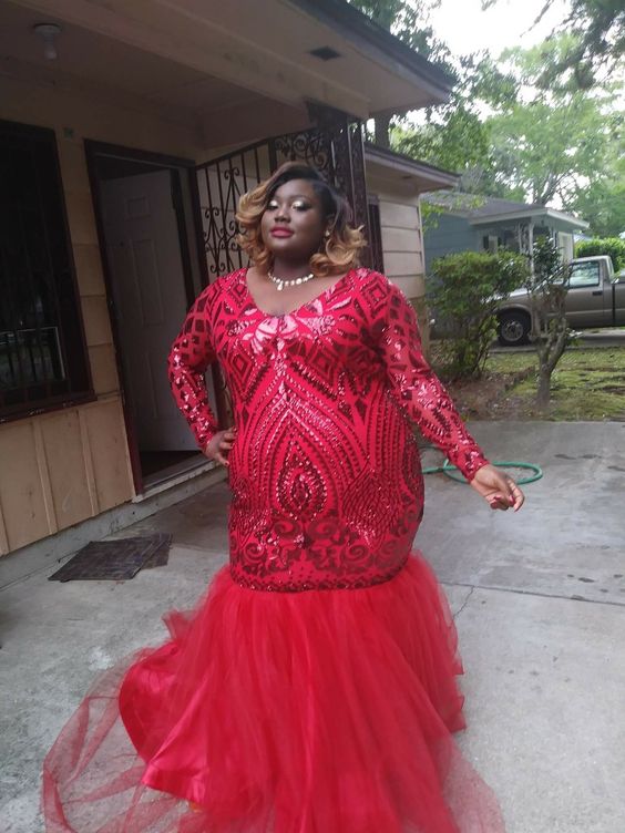 Plus Size Long Sleeves Mermaid Prom Dresses V Neck Black Girls With Sequined Appliques Red Evening Gowns Simple Party Gowns African Style