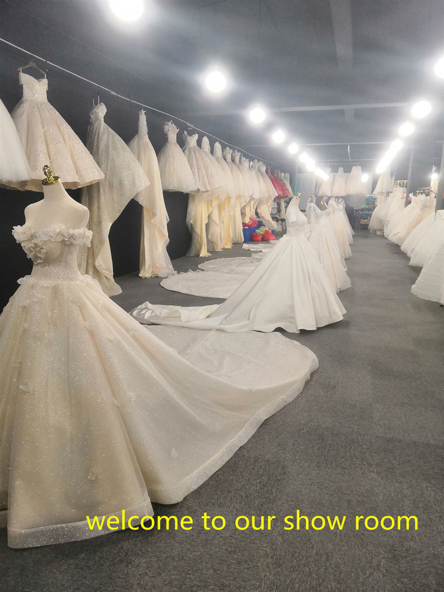 Plus Size Tiered Skirts Wedding Dress Tea Length Vintage Bridal Beach Sheer Dresses Lace Appliques Gowns