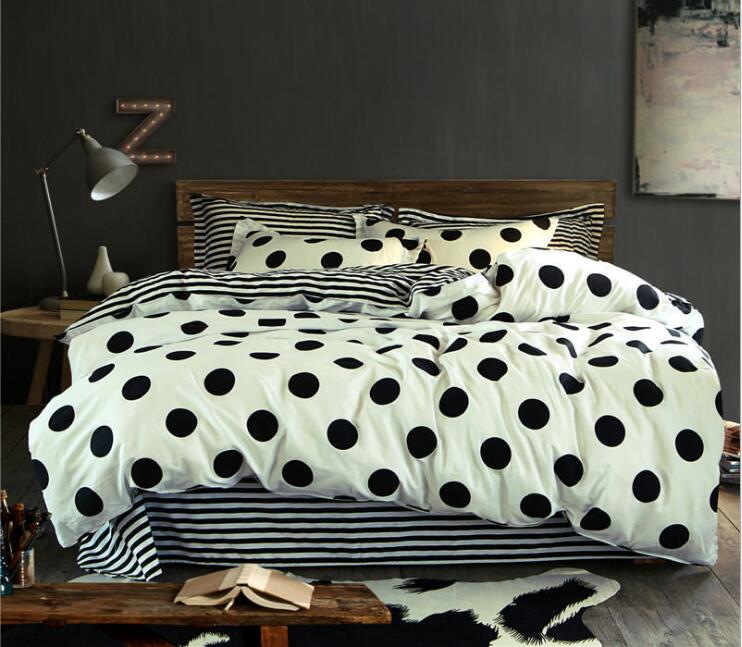 4pcs Dots Bedding Set Includes Duvet Cover Flat Sheet Fitted Sheet Pillowcases Without Filler 100% Cotton Classic Black White
4pcs Dots Bedding Set Includes Duvet Cover Flat Sheet Fitted Sheet Pillowcases Without Filler 100% Cotton Classic Black White