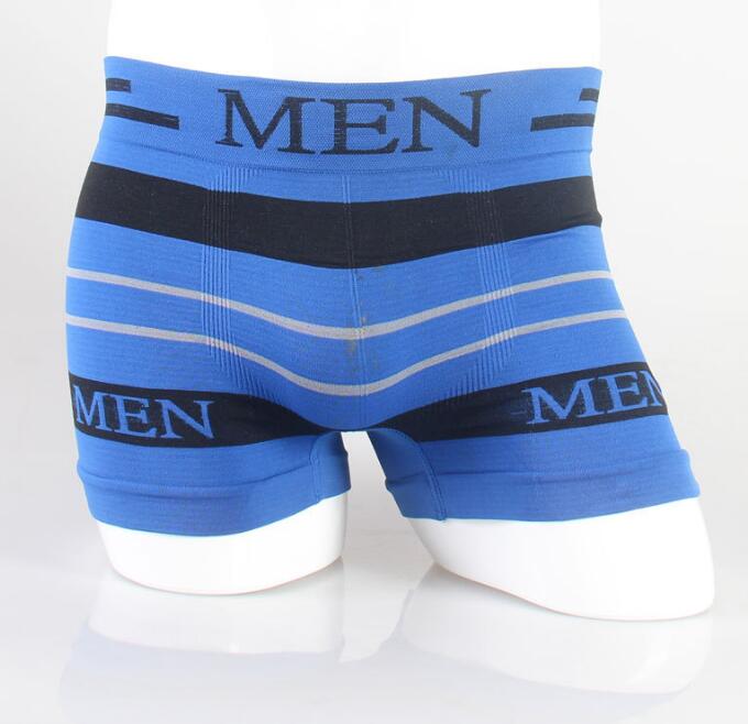new Seamless elastic color matching mid-rise men's boxer pants MEN breathable nylon four-corner men's underwear 3pece/lot, Gray
new Seamless elastic color matching mid-rise men's boxer pants MEN breathable nylon four-corner men's underwear 3pece/lot, Gray