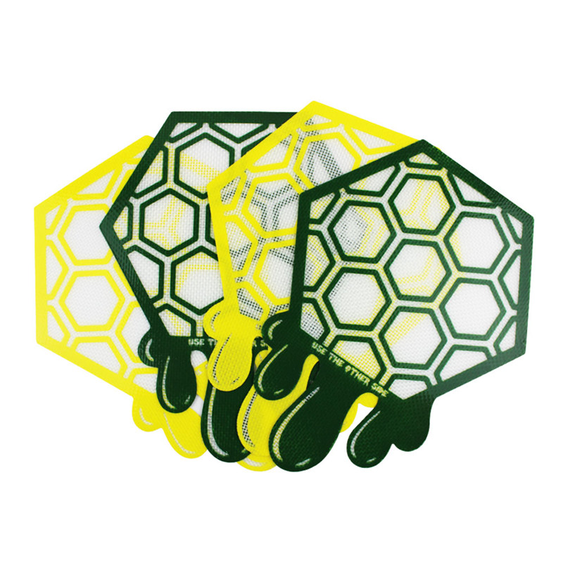 Platinum Cured Silicone Concentrate Mats 7x9" Non-stick Hexagon Honeycomb Dripping Food Grade Oil Dabbing Wax Pad With Design
Platinum Cured Silicone Concentrate Mats 7x9" Non-stick Hexagon Honeycomb Dripping Food Grade Oil Dabbing Wax Pad With Design