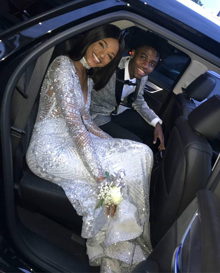 2019 Sparkly Silver Mermaid Prom Dresses Appliqued Sequins Long Sleeve African Evening Dress Sweep Train V Neck Illusion Formal Party Gown